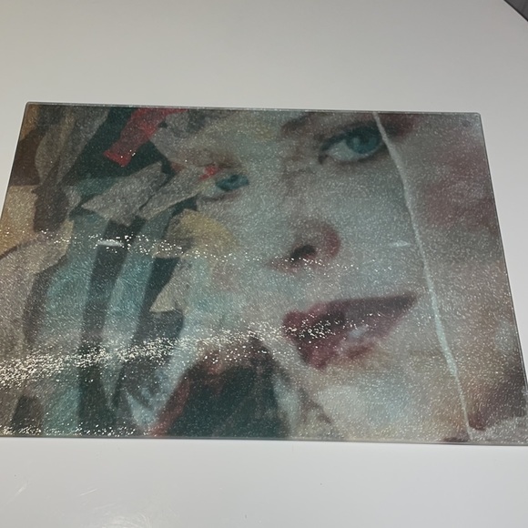 Artistic Icon cutting board - Picture 5 of 8